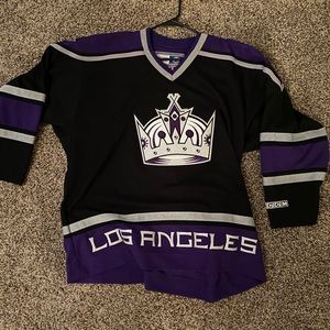 La Kings hockey jersey